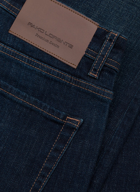 Granatowe spodnie męskie jeansowe