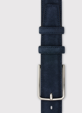 Zamszowy pasek męski w kolorze granatowym