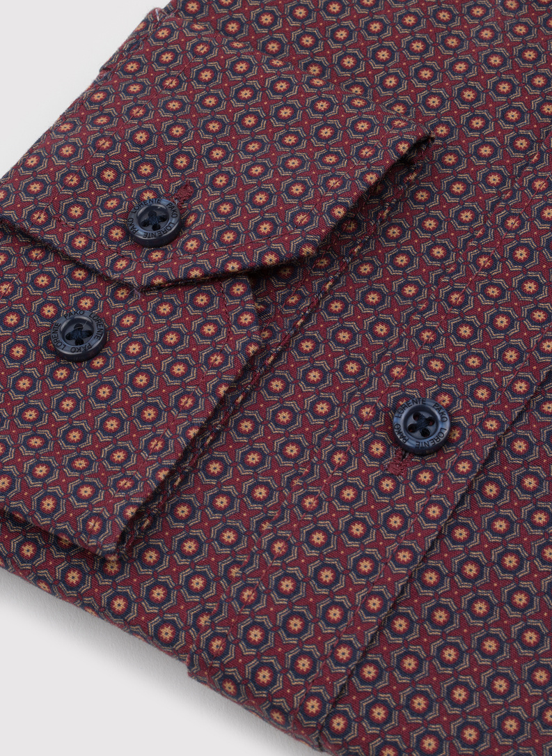 Bordowa koszula w geometryczny wzór