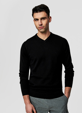 Czarny męski sweter w serek 