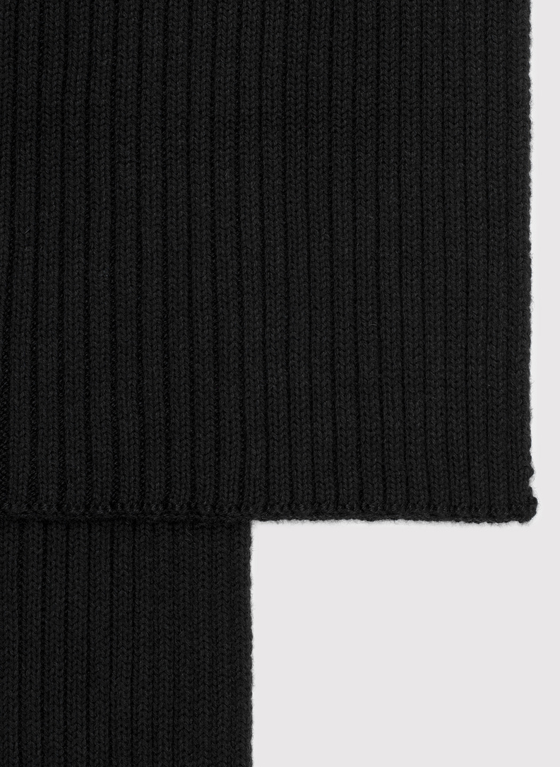Szalik męski w kolorze czarnym z wełną merino