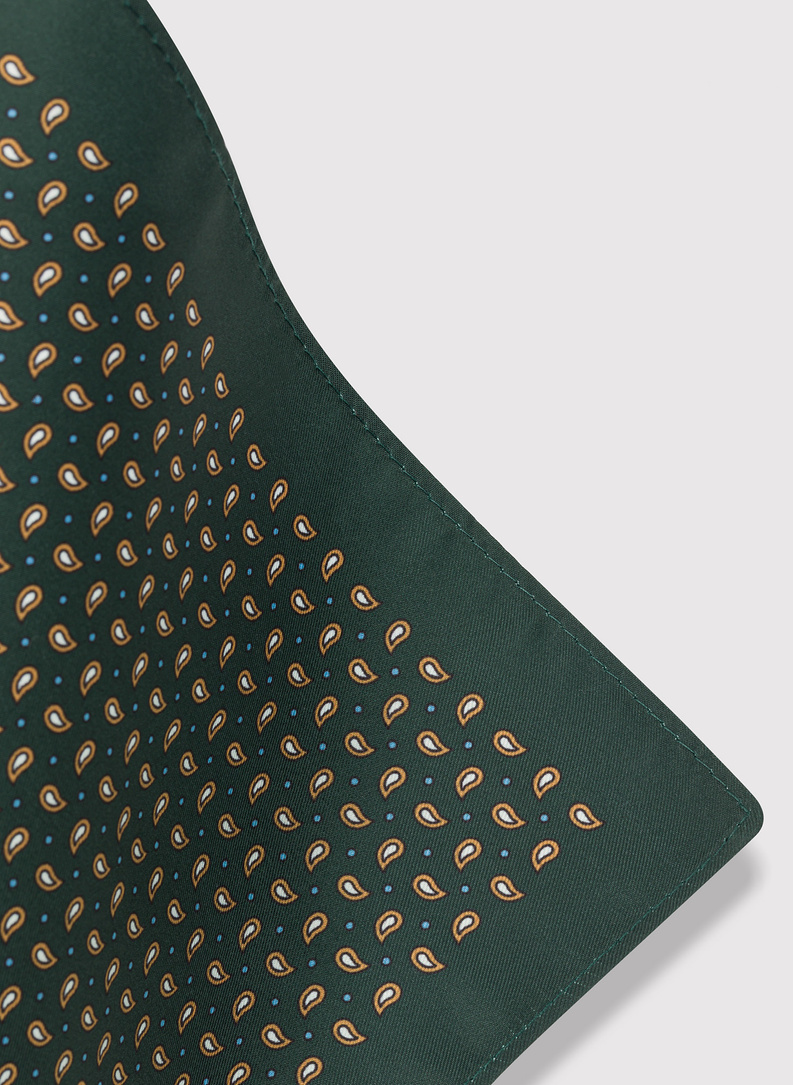 Zielona poszetka w mikrowzór