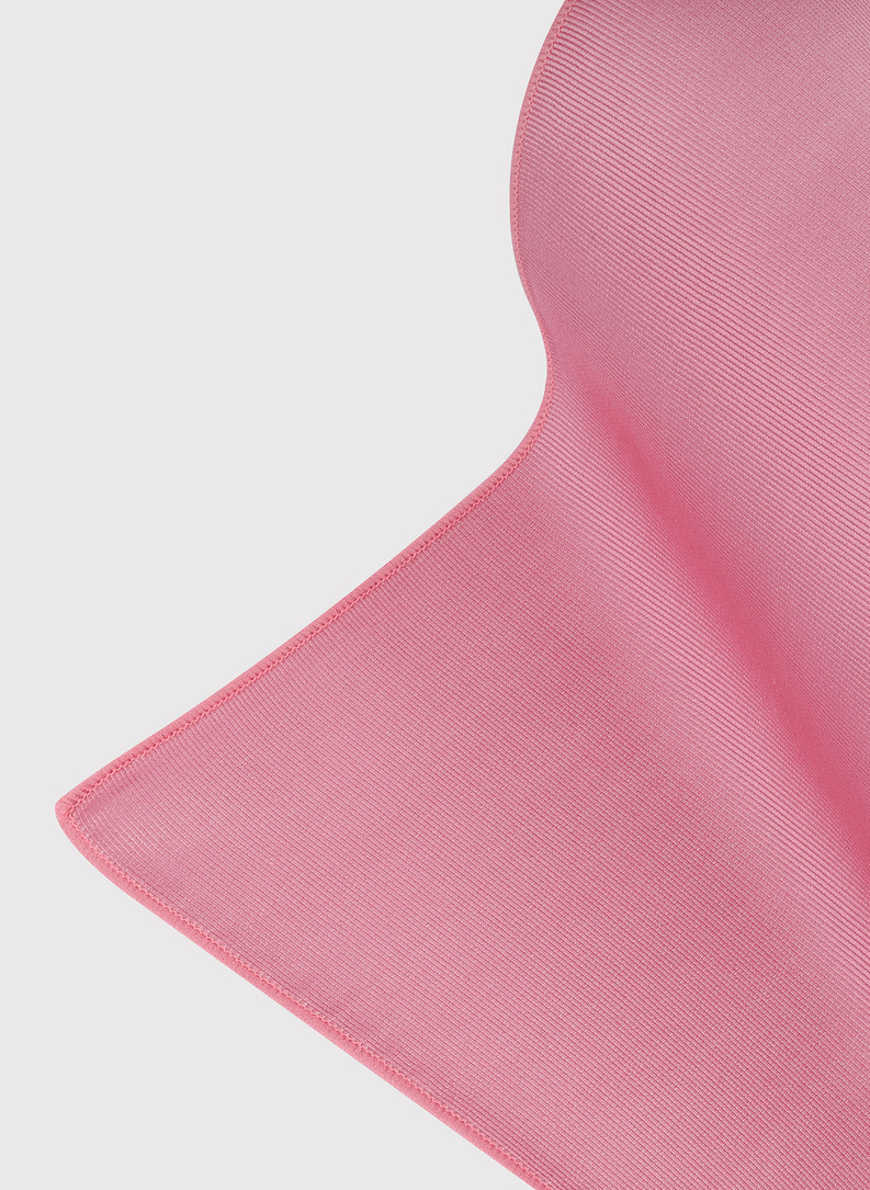 Gładki różowy zestaw krawat i poszetka