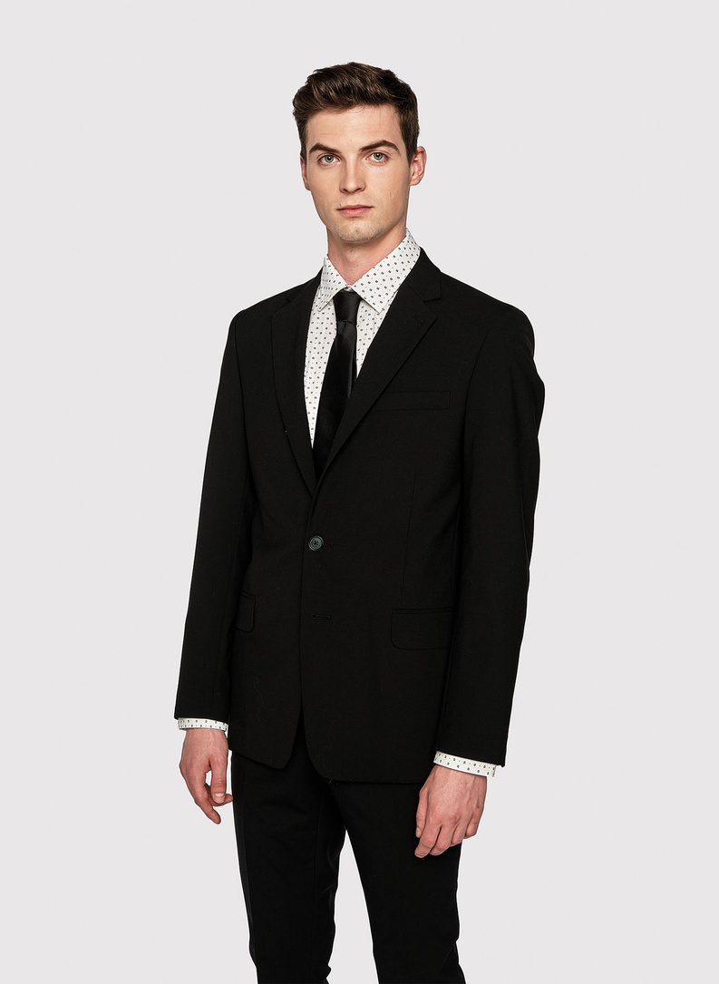 Gładki garnitur męski w kolorze czarnym