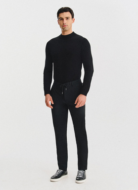 Czarny bawełniany półgolf męski