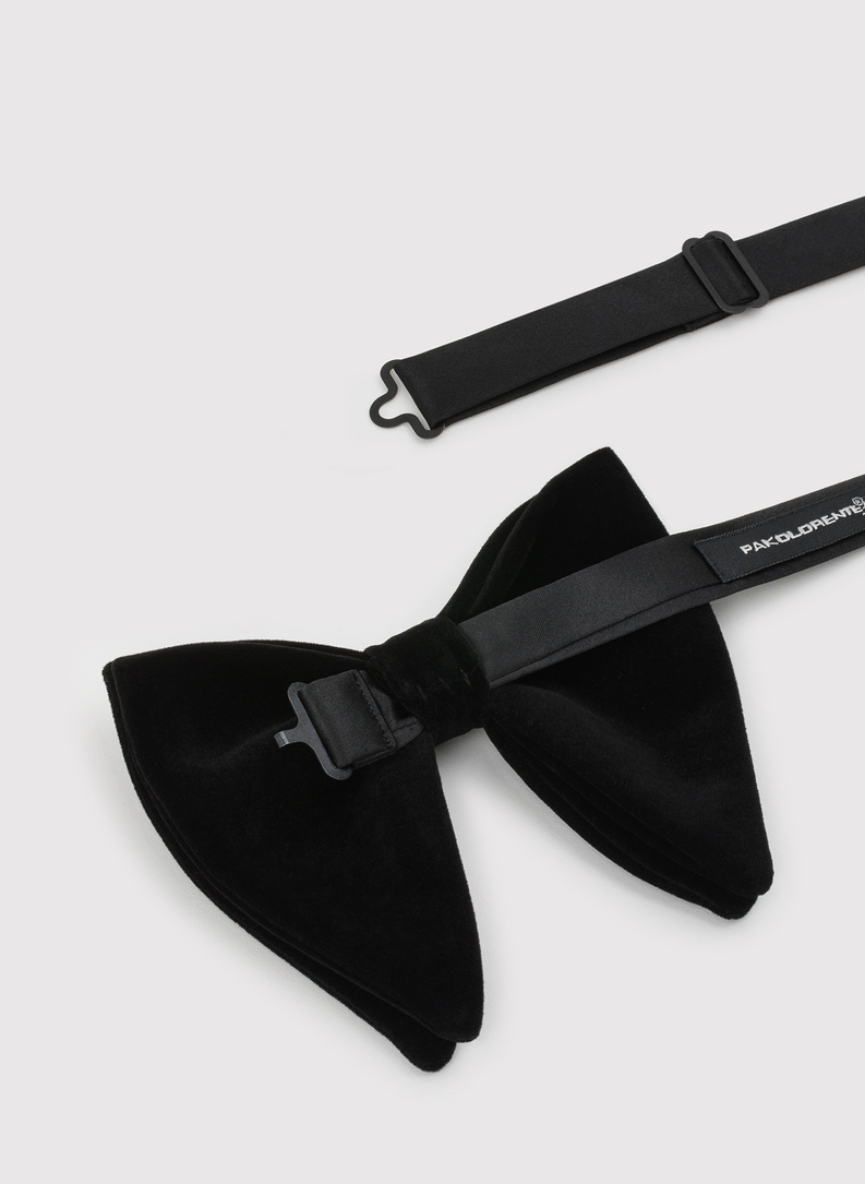 Elegancka czarna mucha męska