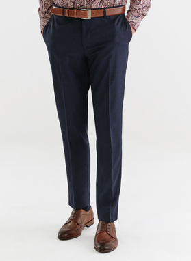 Granatowy garnitur w kratę Windowpane