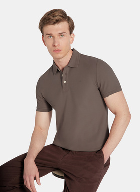 Brązowy t-shirt polo na trzy guziczki