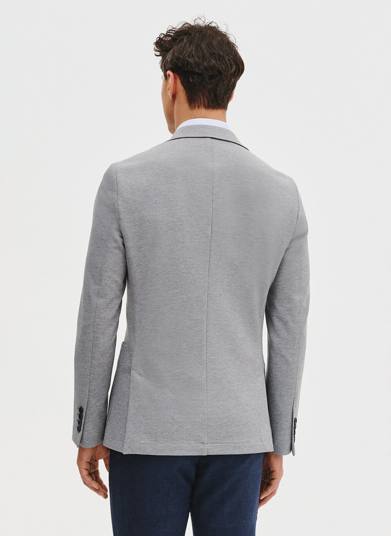 Jasnoszara marynarka z dzianiny