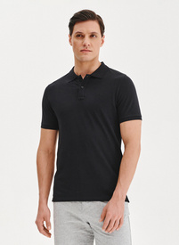 Czarny gładki t-shirt polo
