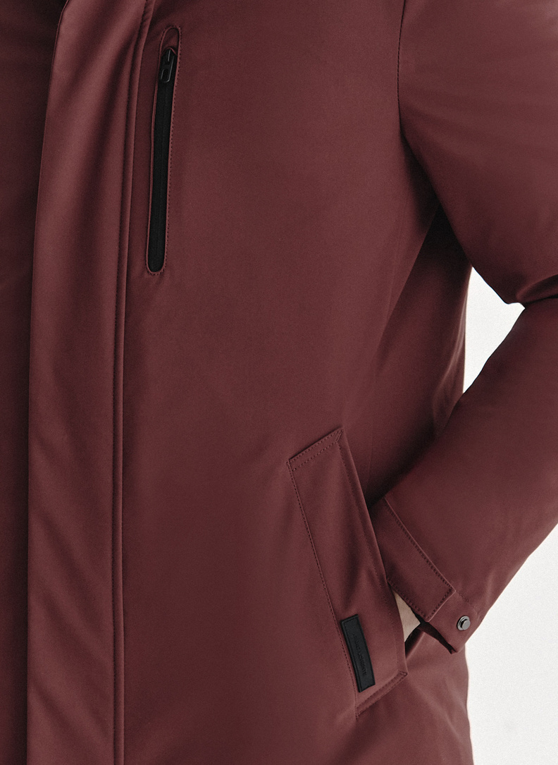 Bordowa kurtka puchowa