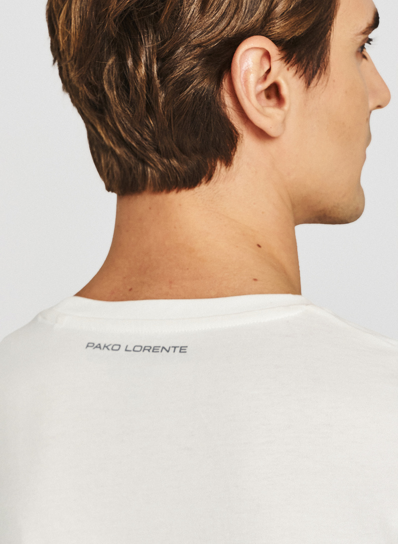 Biały bawełniany t-shirt z kieszonką