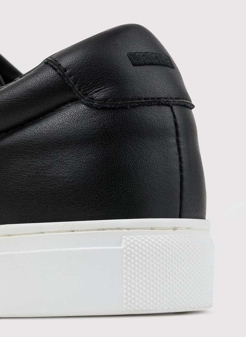 Czarne sneakersy męskie