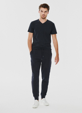 Granatowy gładki t-shirt v-neck