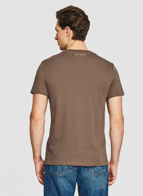 Brązowy bawełniany t-shirt z kieszonką