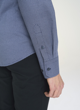 Granatowa koszula męska w geometryczny mikrowzór