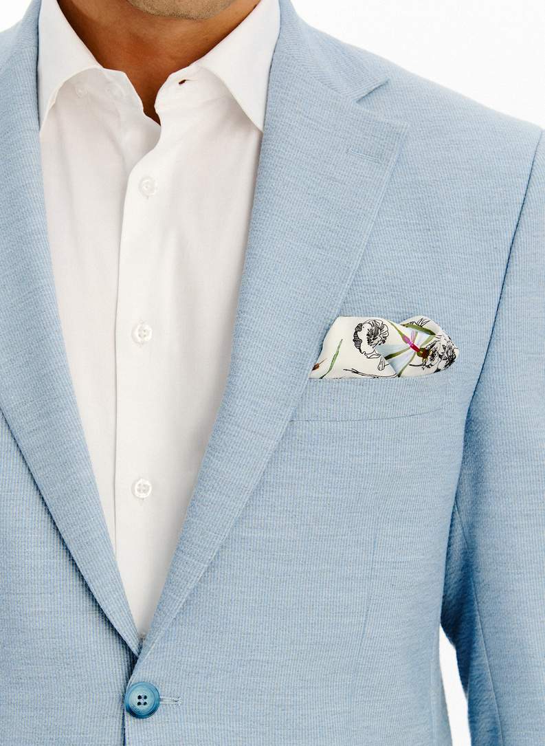 Niebieski garnitur męski