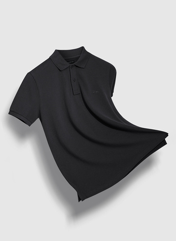 Gładki T-shirt polo w kolorze czarnym